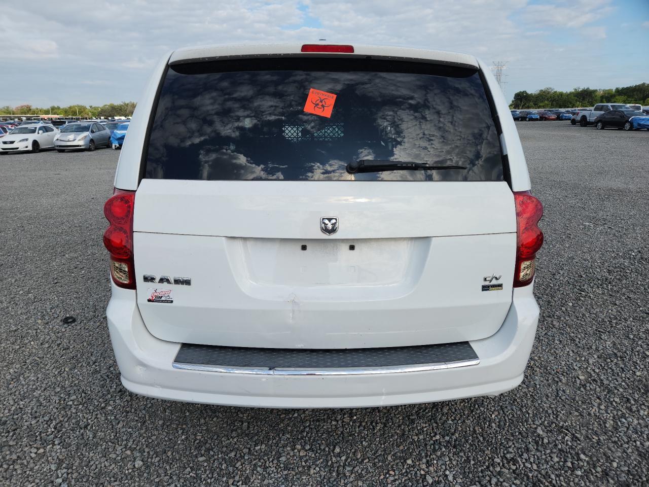 2C4JRGAG6FR666471 · 2015 RAM TRADESMAN · 6/13