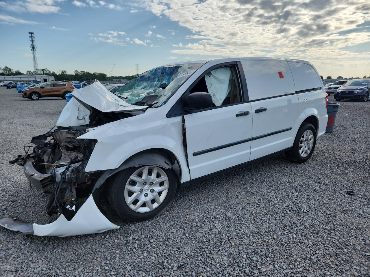 2C4JRGAG6FR666471 · 2015 RAM TRADESMAN