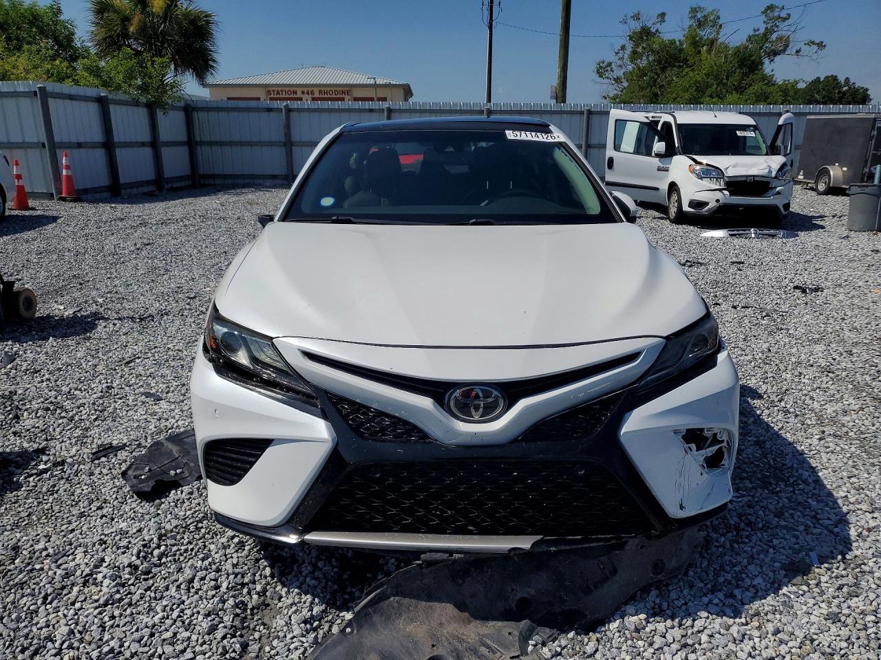 4T1B61HK7JU092779 · 2018 TOYOTA CAMRY · 5/12
