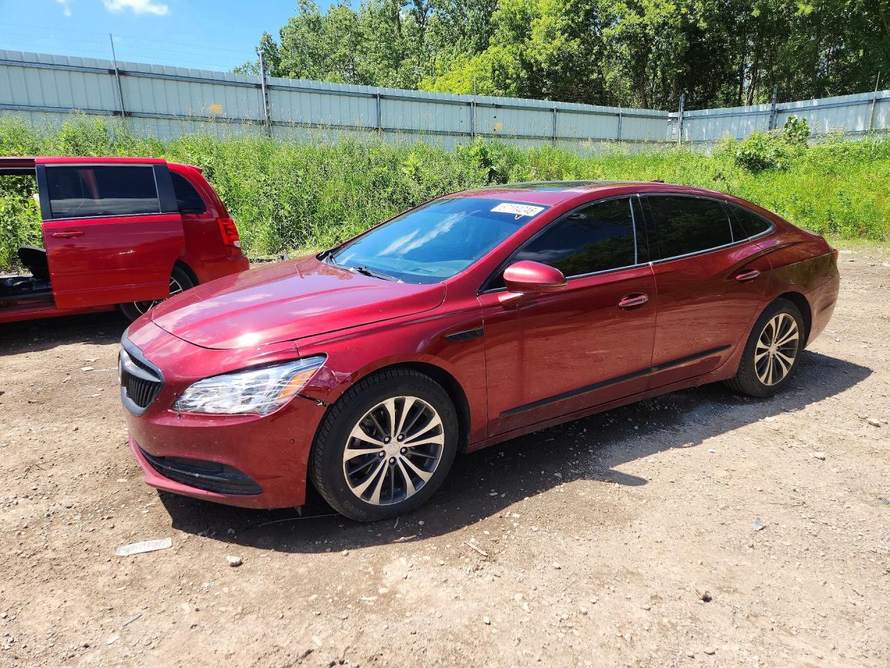 1G4ZR5SS5HU155782 · 2017 BUICK LACROSSE