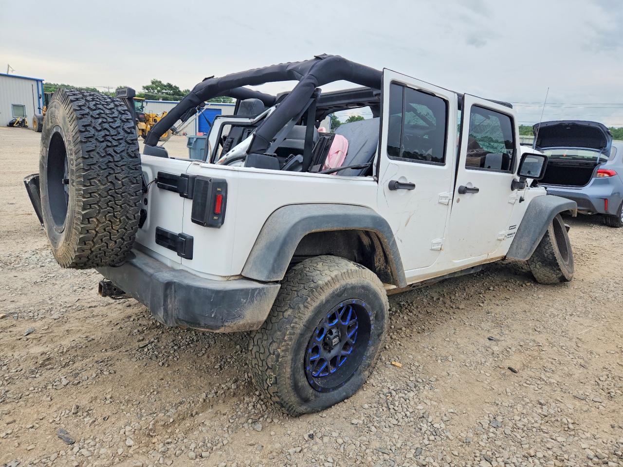 1C4BJWDG9GL224957 · 2016 JEEP WRANGLER UNLIMITED · 3/13