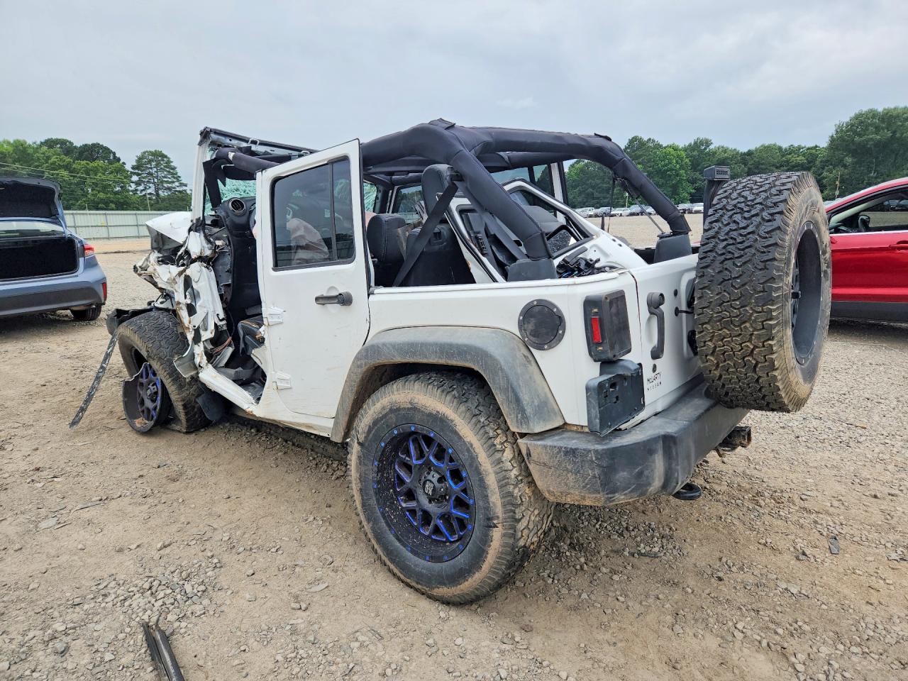 1C4BJWDG9GL224957 · 2016 JEEP WRANGLER UNLIMITED · 2/13