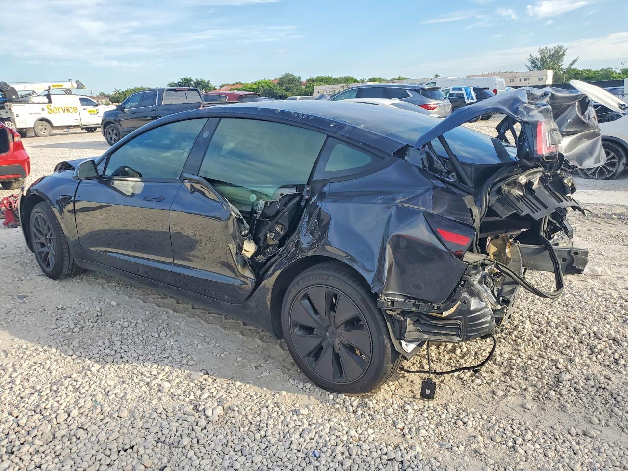 5YJ3E1EA6SF953497 · 2025 TESLA MODEL 3 · 2/13