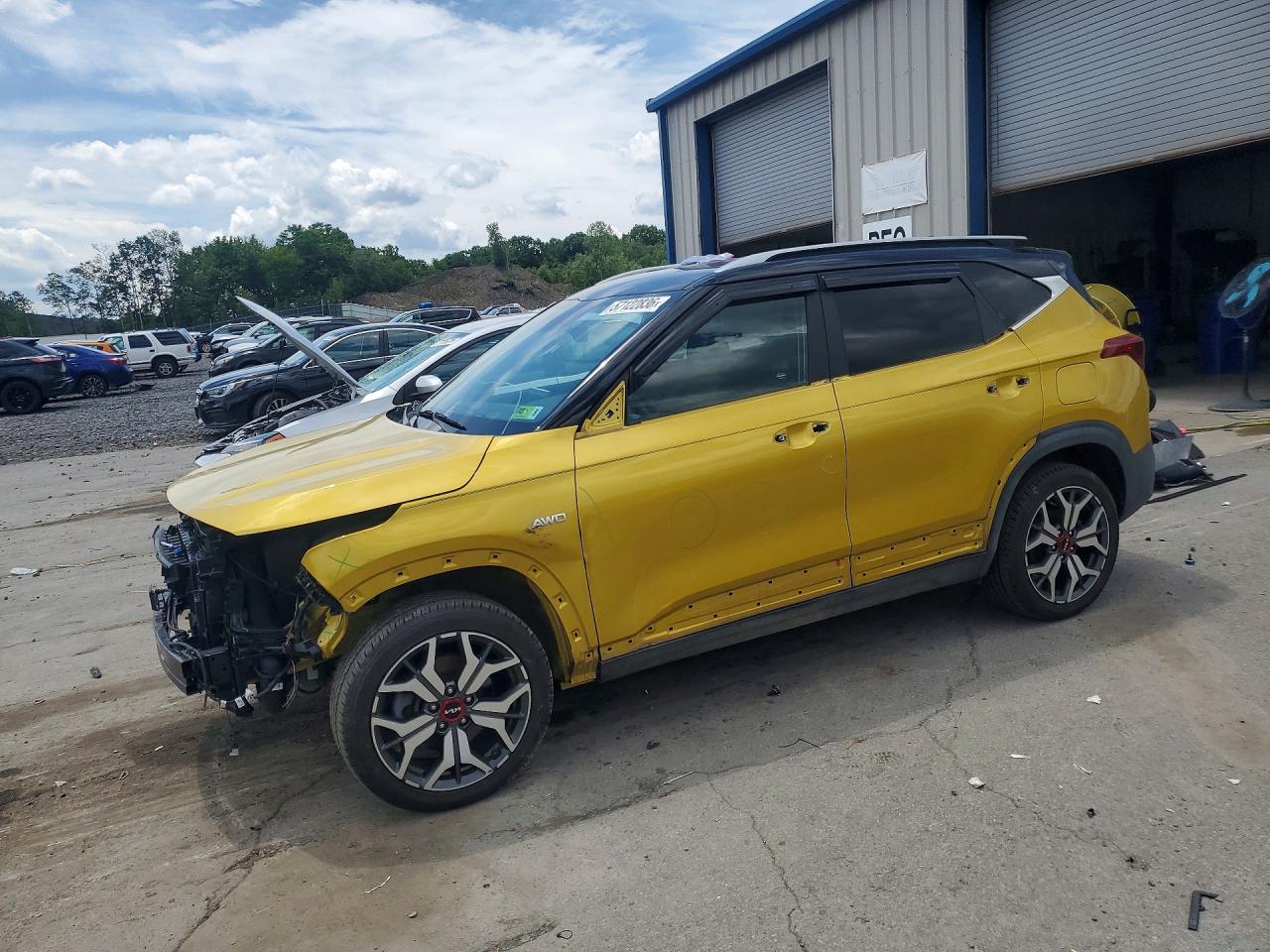 KNDETCA24N7330382 · 2022 KIA SELTOS
