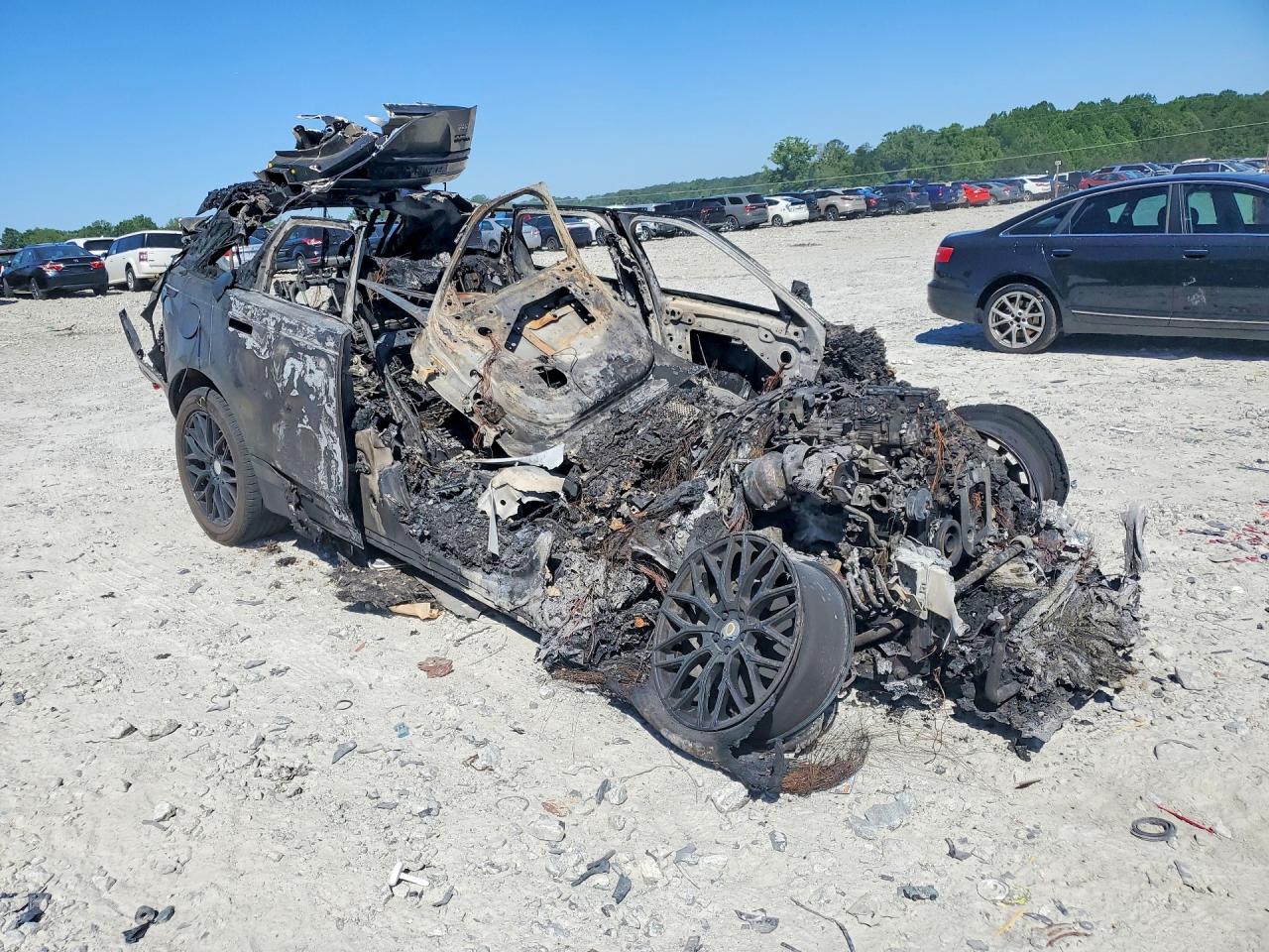 SALYL2EX2KA218815 · 2019 LAND ROVER RANGE ROVER VELAR · 4/12