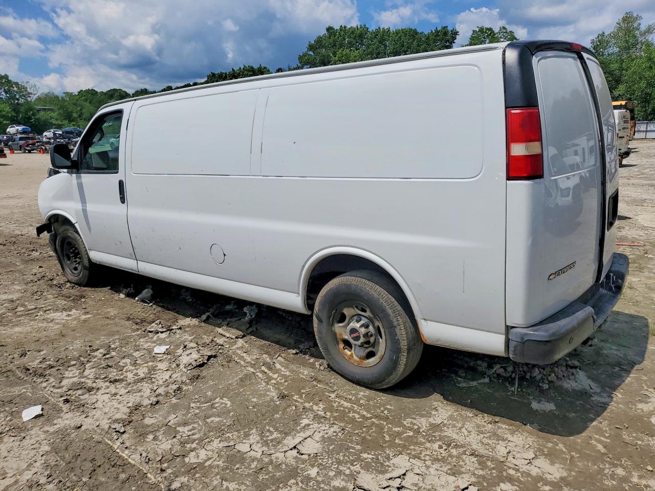 1GCZGHFG1H1187762 · 2017 CHEVROLET EXPRESS G3500 · 2/13
