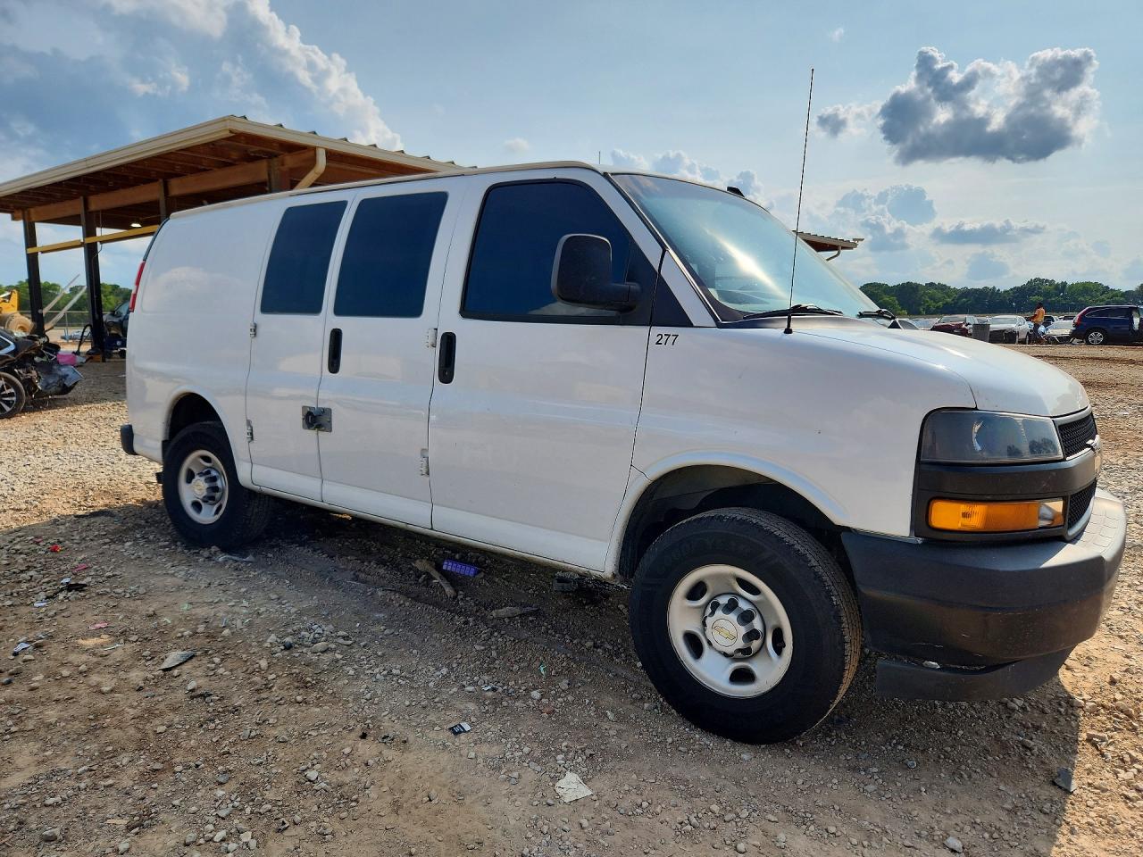 1GCWGAF70N1177519 · 2022 CHEVROLET EXPRESS G2500 · 4/13