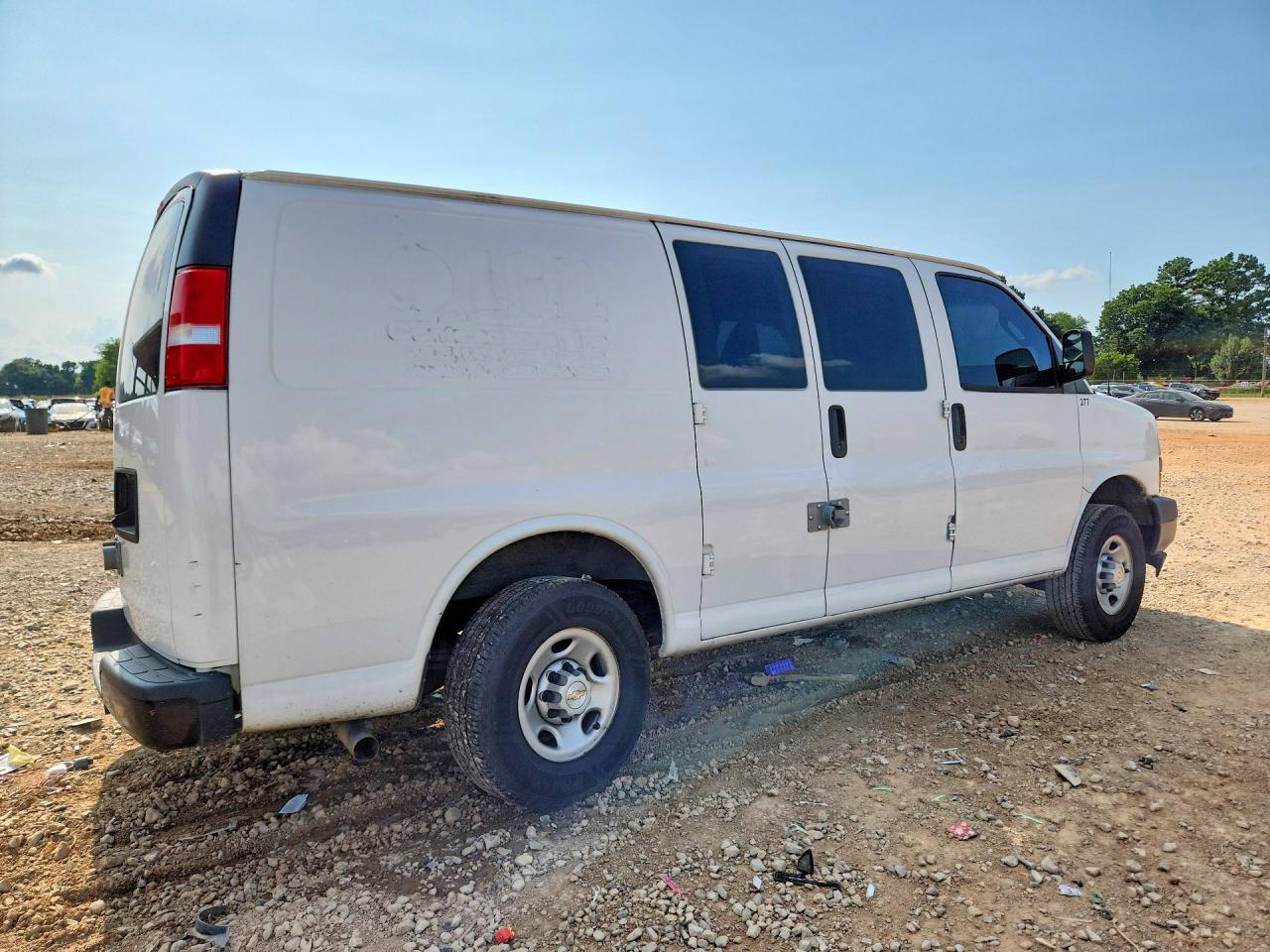 1GCWGAF70N1177519 · 2022 CHEVROLET EXPRESS G2500 · 3/13