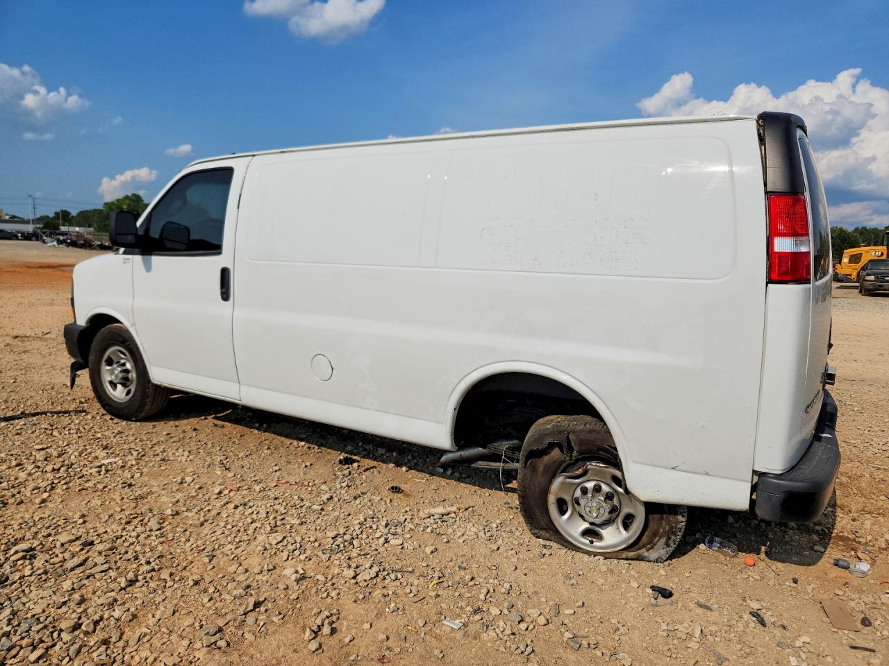 1GCWGAF70N1177519 · 2022 CHEVROLET EXPRESS G2500 · 2/13