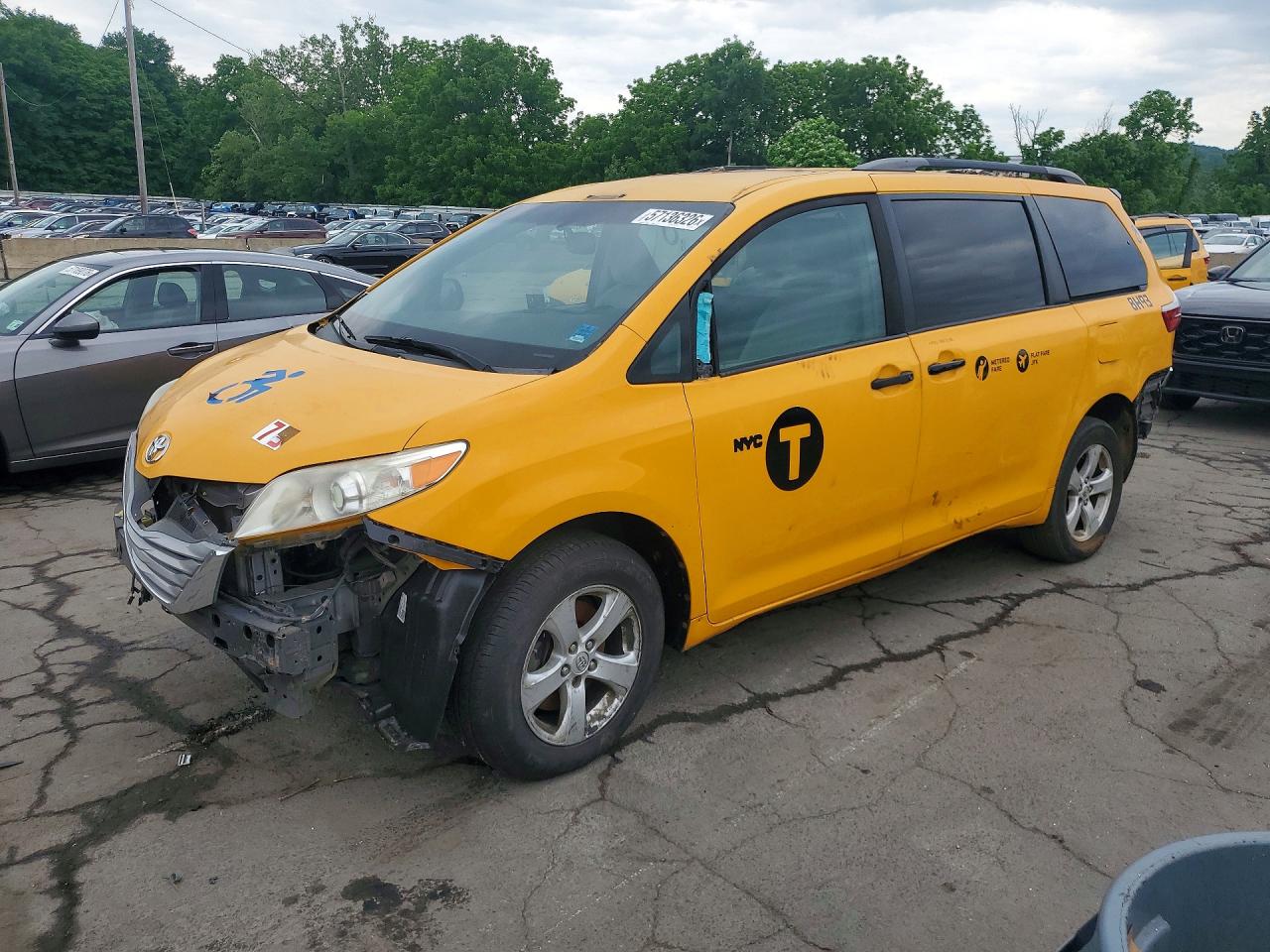 5TDKK3DC4GS763462 · 2016 TOYOTA SIENNA