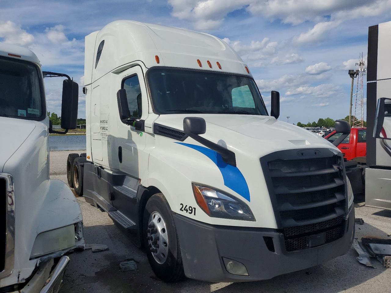 3AKJHHDR6LSLH2491 · 2020 FREIGHTLINER CASCADIA 126