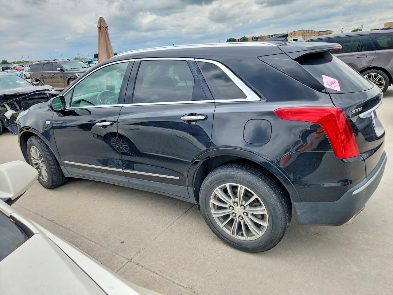 1GYKNBRSXHZ123560 · 2017 CADILLAC XT5 · 2/13