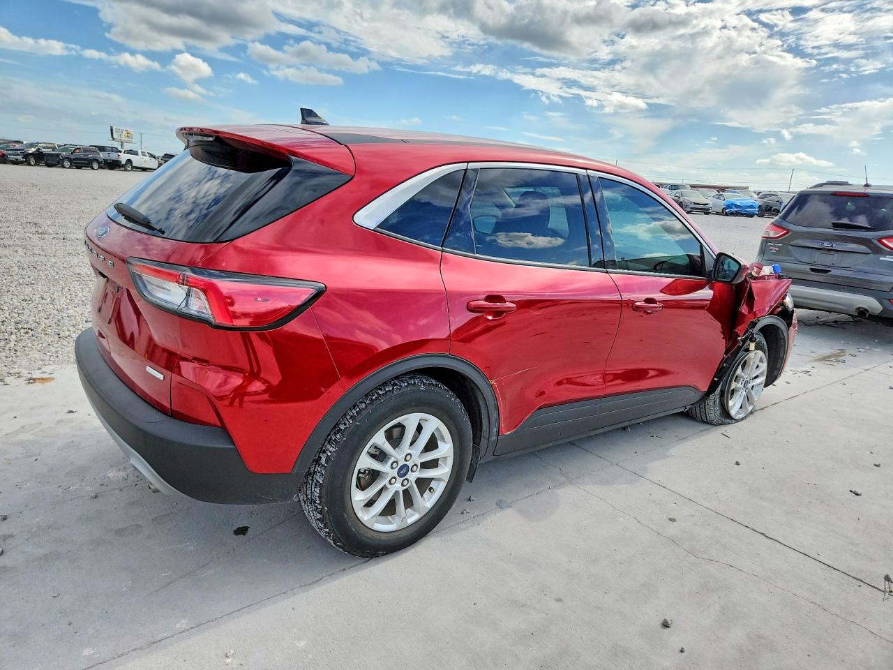 1FMCU0G61LUA32217 · 2020 FORD ESCAPE · 3/13