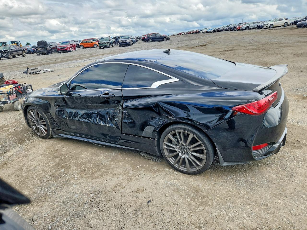 JN1EV7EK0HM364274 · 2017 INFINITI Q60 · 2/11