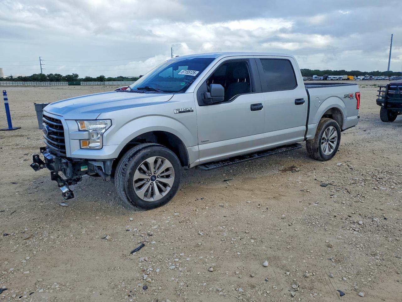 1FTEW1EP5HKE13919 · 2017 FORD F150