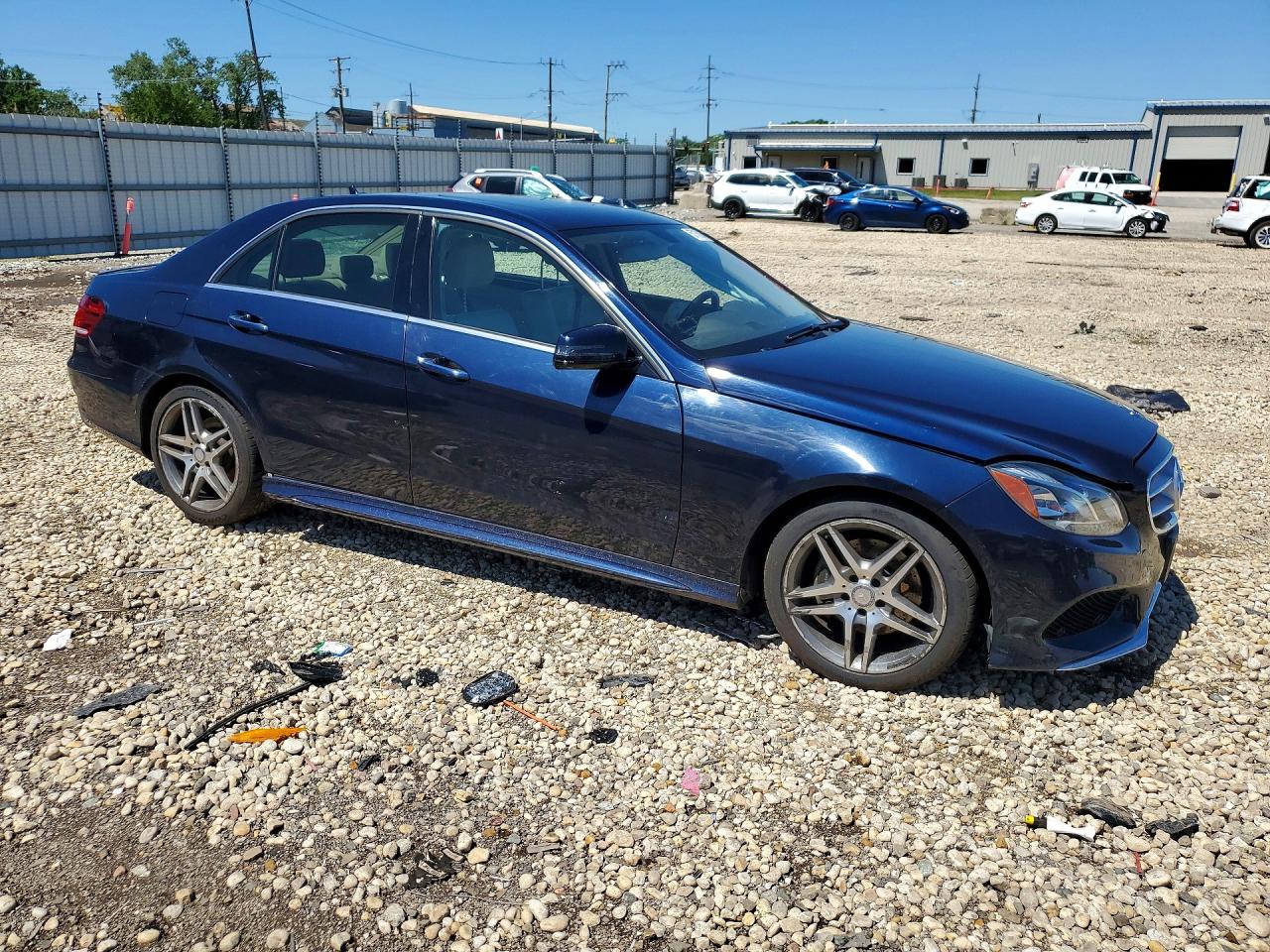 WDDHF8JB1FB085899 · 2015 MERCEDES-BENZ E · 4/12