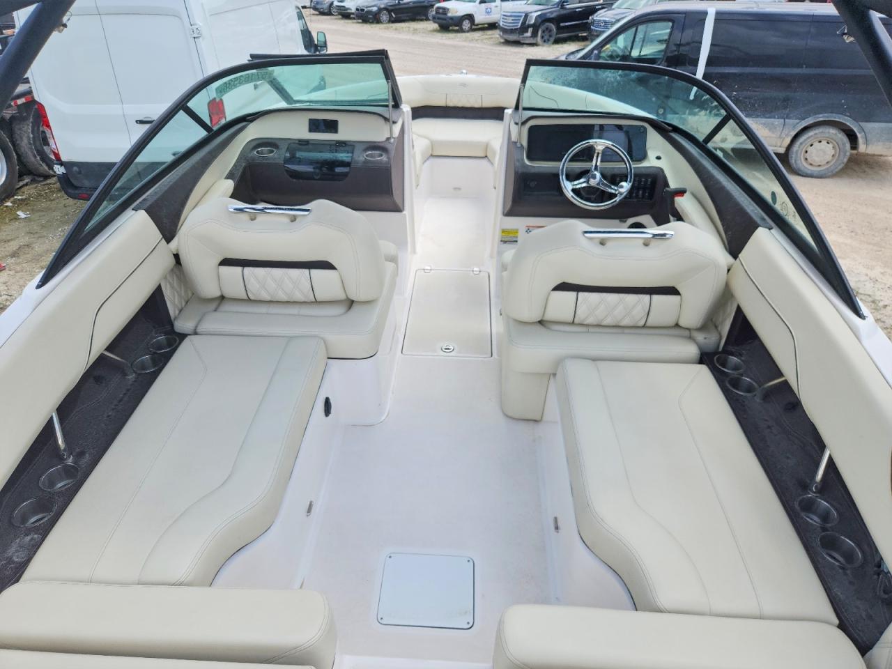2025 REGAL BOAT · 5/10