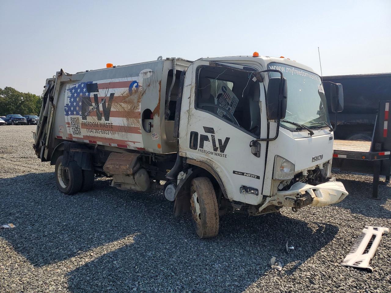 JALE5W163H7301814 · 2017 ISUZU NRR · 4/13