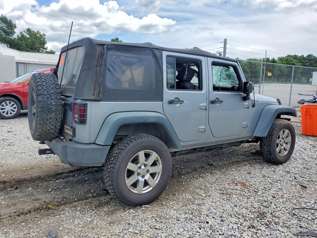 1C4BJWDG5DL589552 · 2013 JEEP WRANGLER UNLIMITED · 3/13