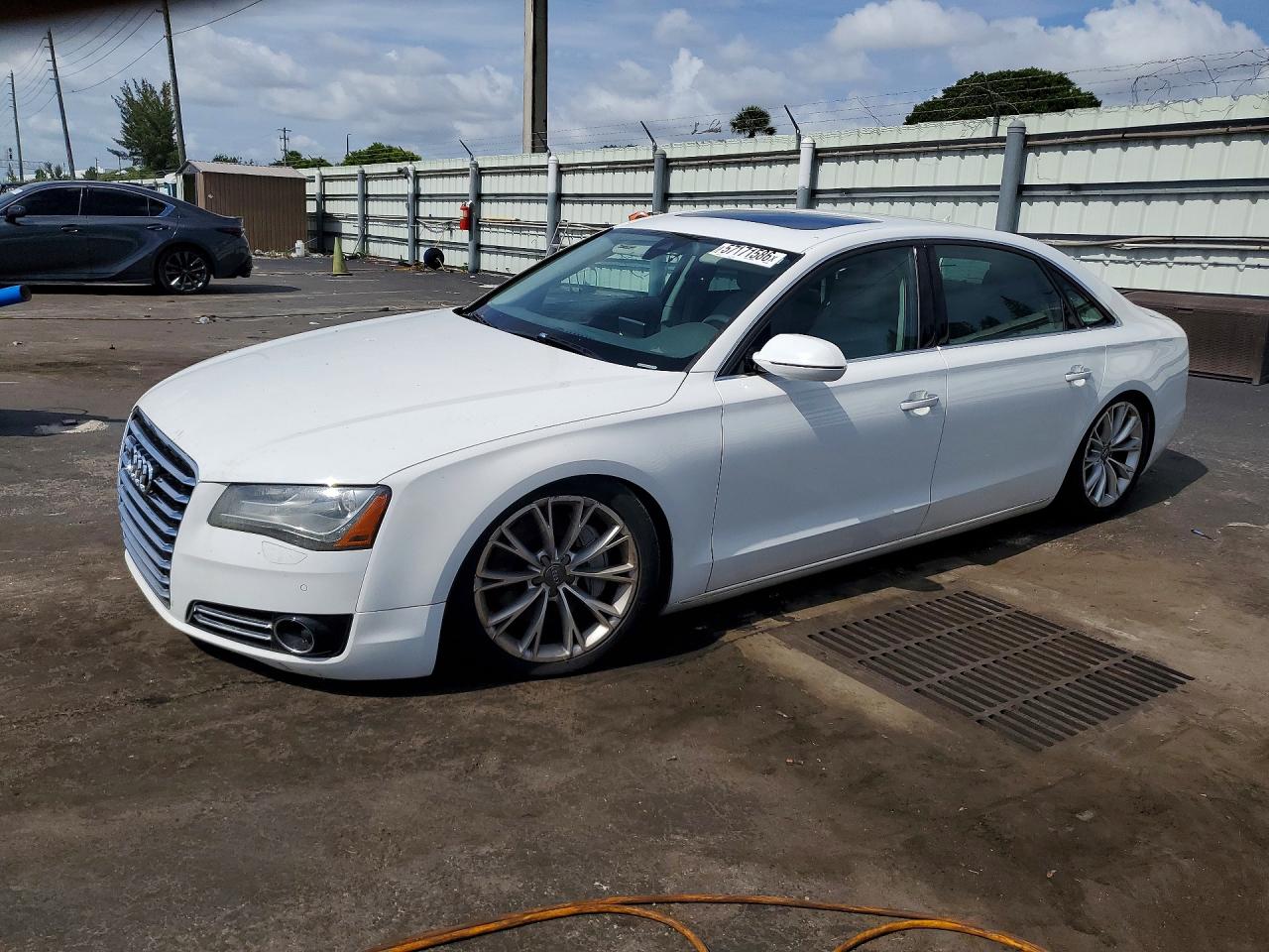 2013 AUDI A8