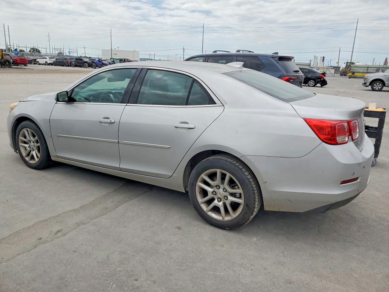 1G11C5SA0GF165688 · 2016 CHEVROLET MALIBU LIMITED · 2/12