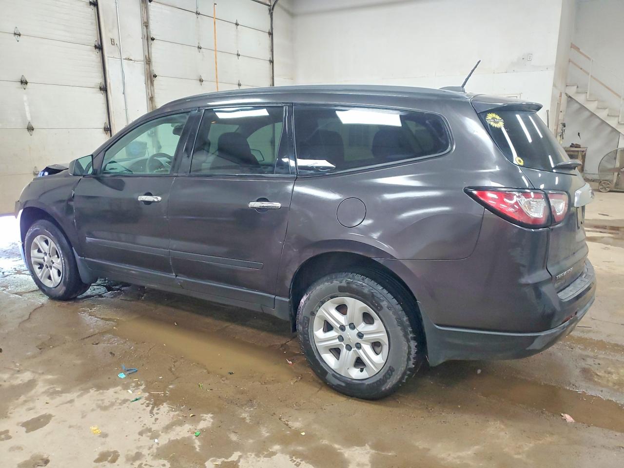 1GNKRFKD4HJ209711 · 2017 CHEVROLET TRAVERSE · 2/13