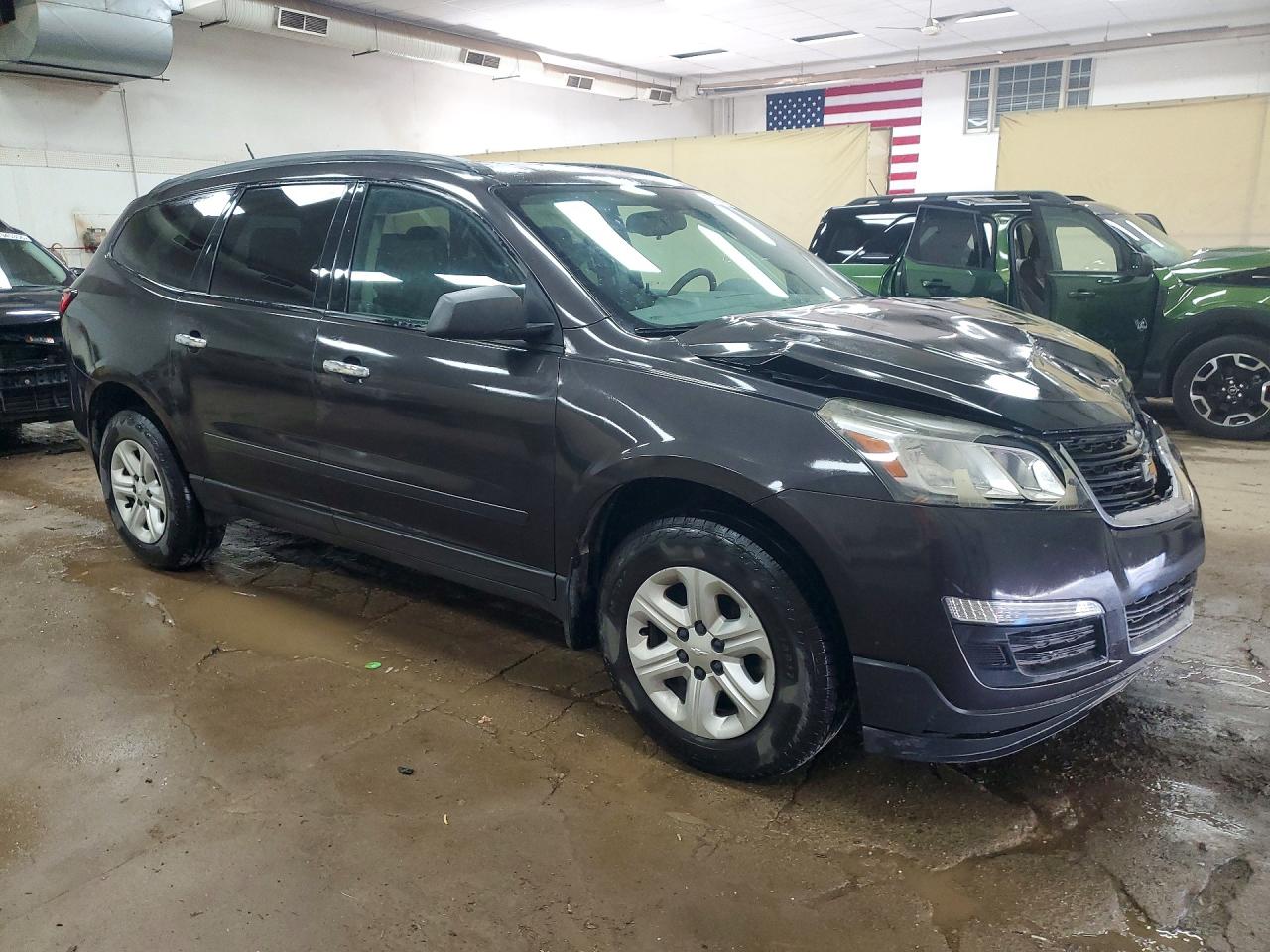 1GNKRFKD4HJ209711 · 2017 CHEVROLET TRAVERSE · 4/13