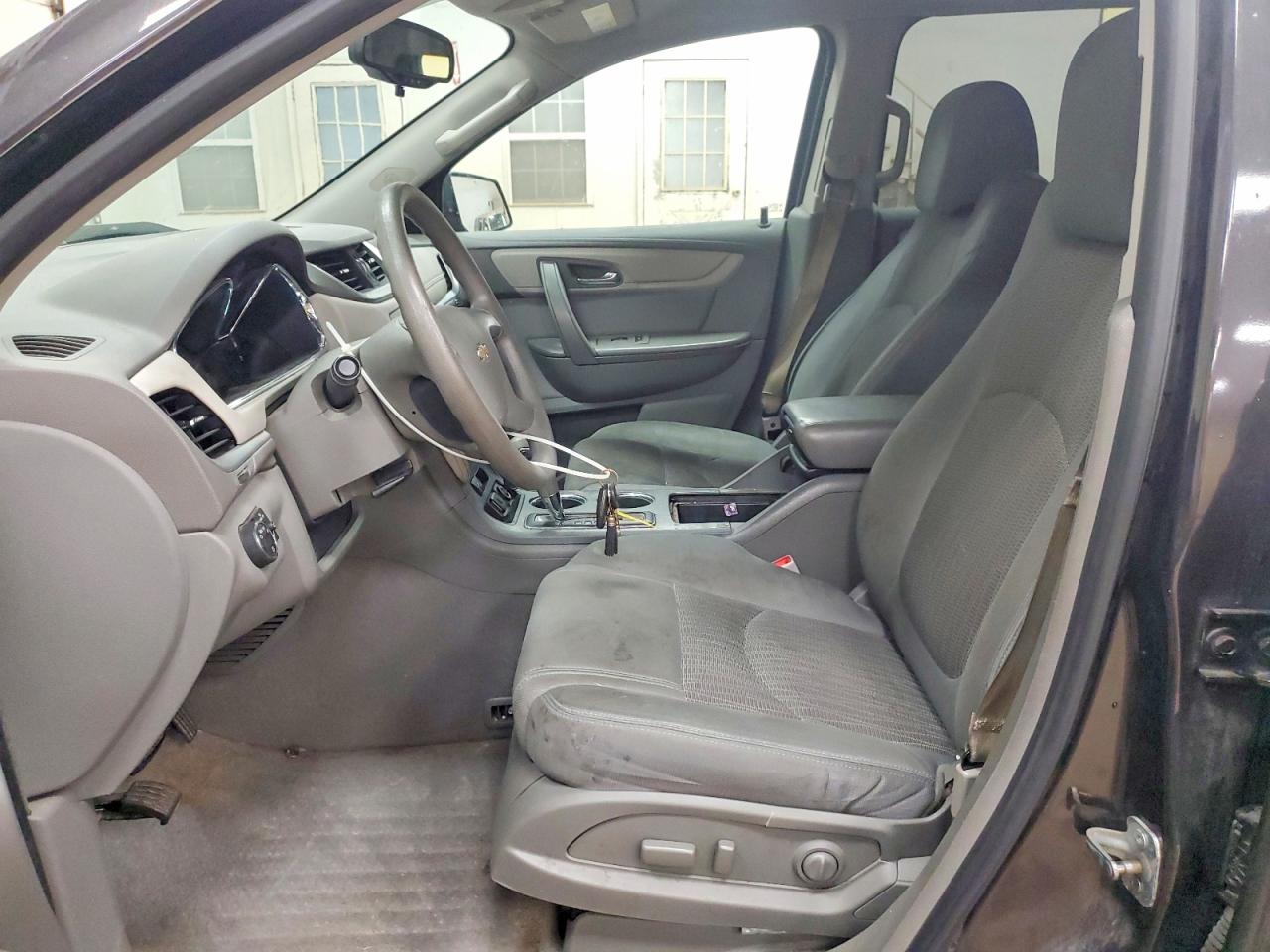 1GNKRFKD4HJ209711 · 2017 CHEVROLET TRAVERSE · 7/13