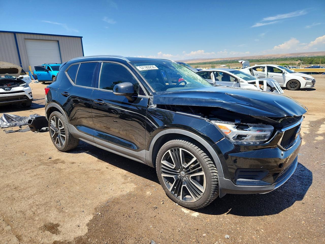 YV4162UK9L2263300 · 2020 VOLVO XC40 · 4/13