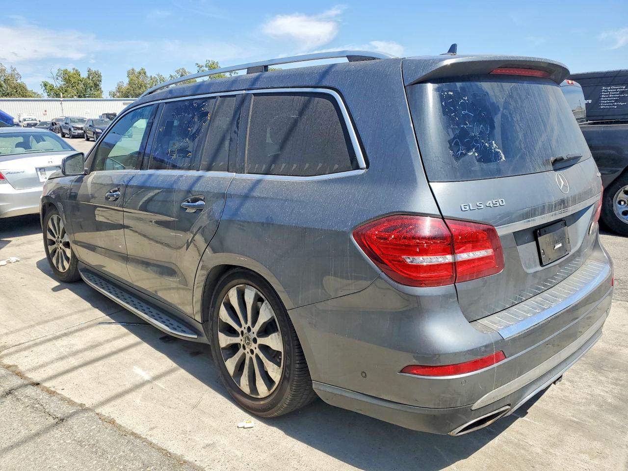 4JGDF6EE1KB239888 · 2019 MERCEDES-BENZ GLS · 2/13