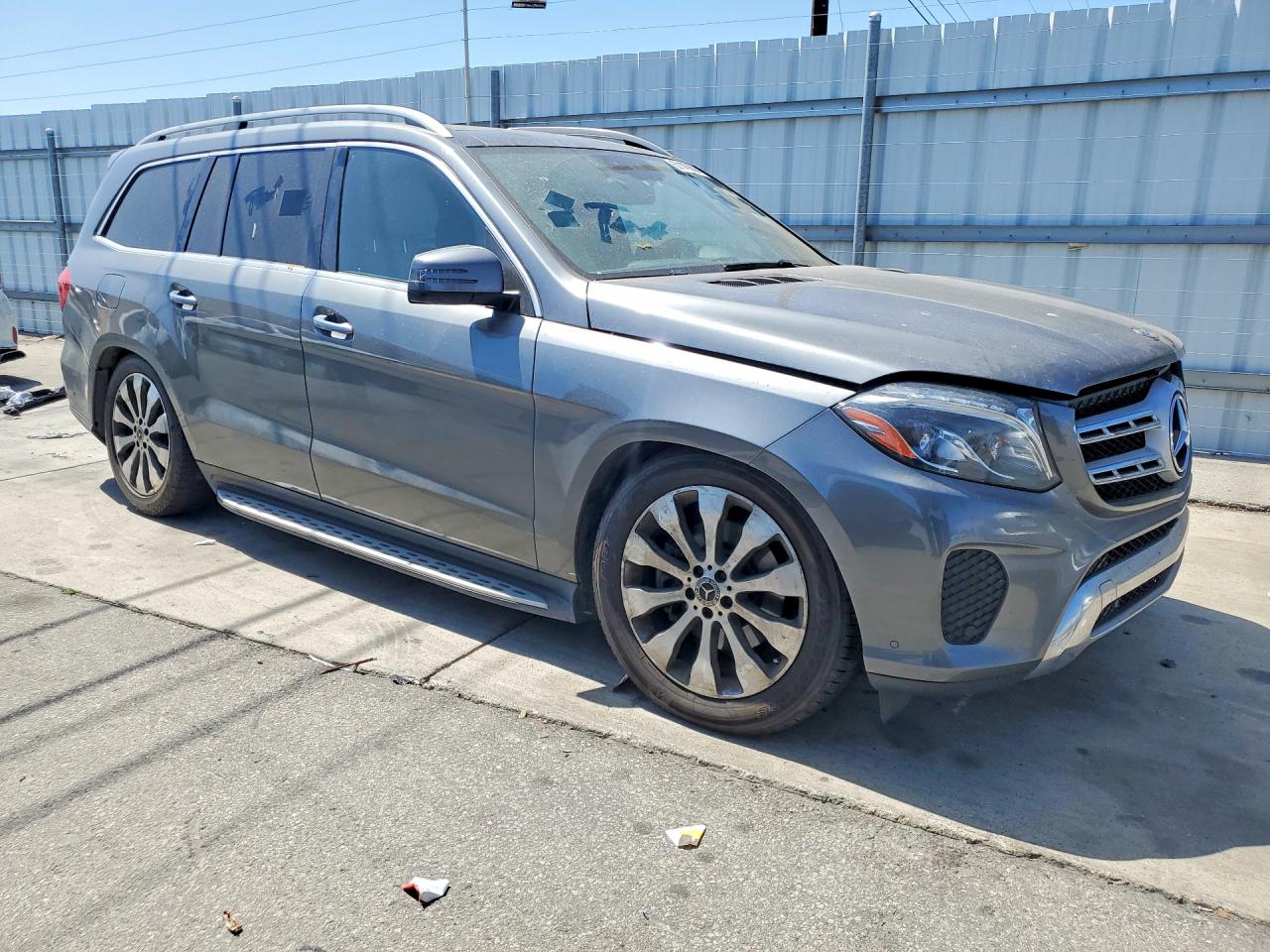 4JGDF6EE1KB239888 · 2019 MERCEDES-BENZ GLS · 4/13
