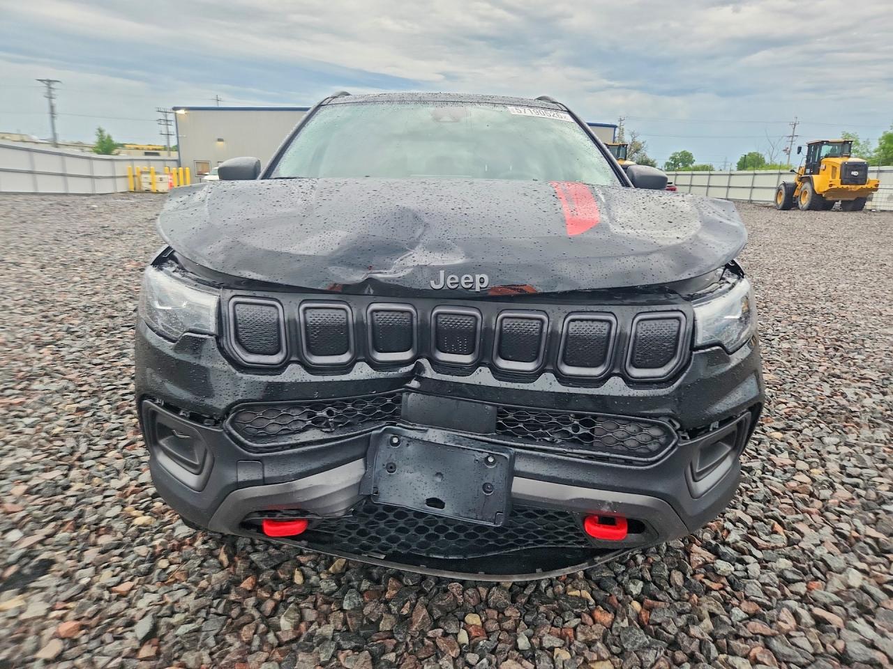 3C4NJDDB9NT166744 · 2022 JEEP COMPASS · 5/13