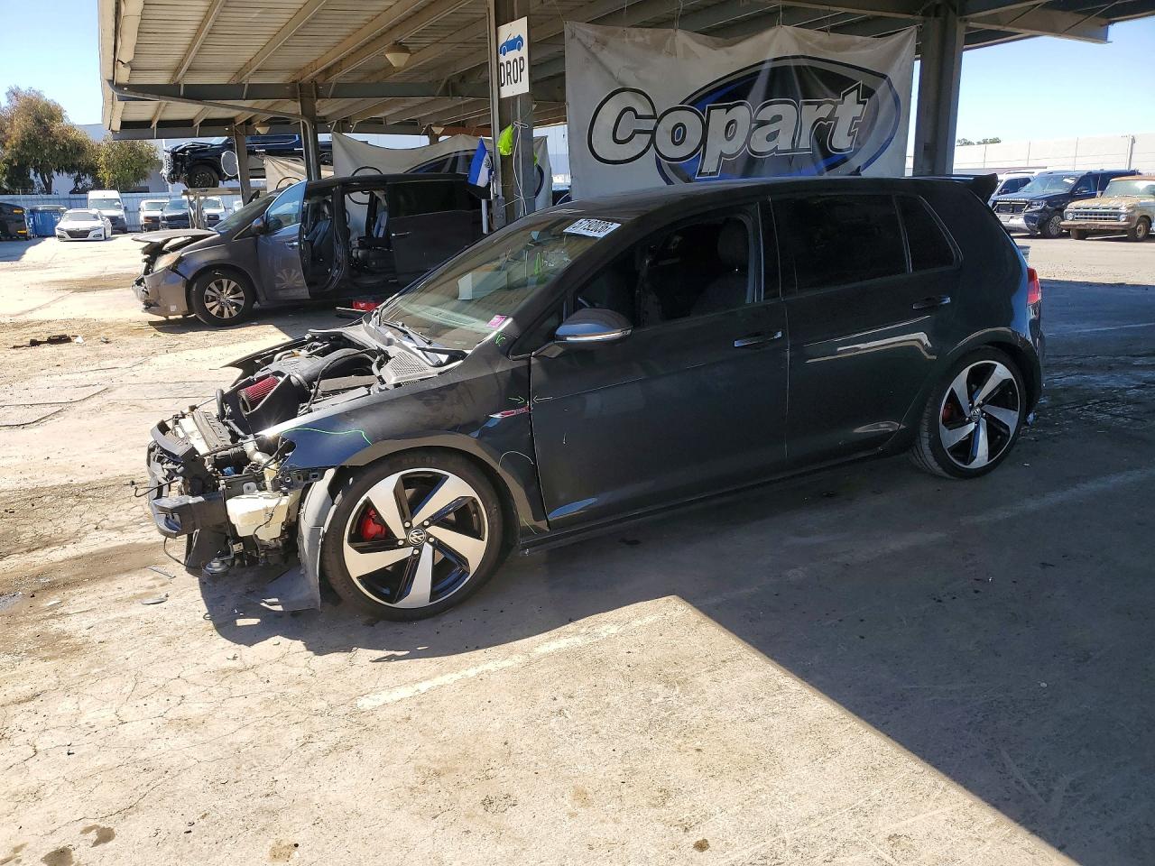 3VW4T7AU8HM016861 · 2017 VOLKSWAGEN GTI