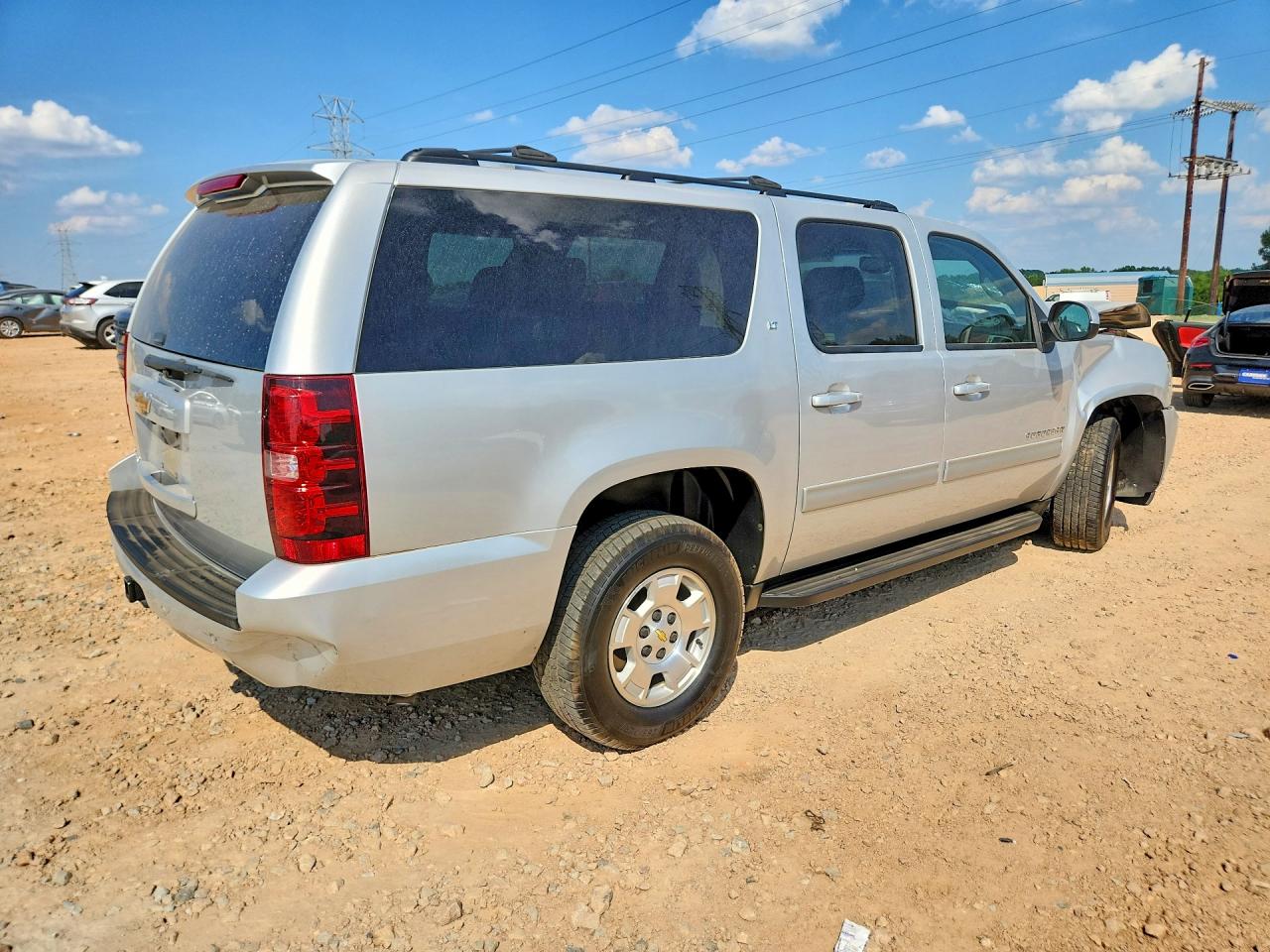 1GNSKJE74ER228494 · 2014 CHEVROLET SUBURBAN · 3/13