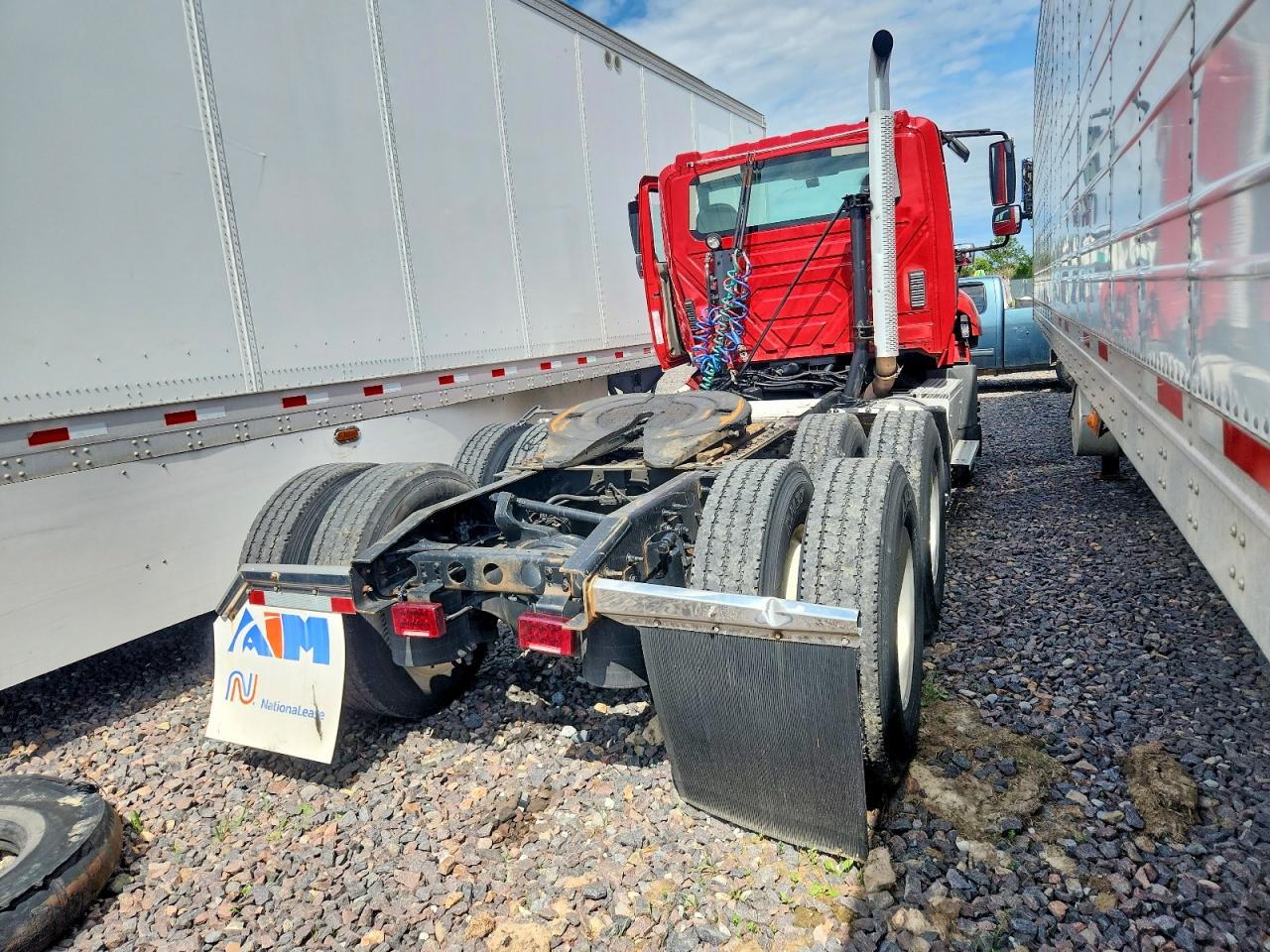 1HSDJSNR7FH575523 · 2015 INTERNATIONAL PROSTAR · 4/10