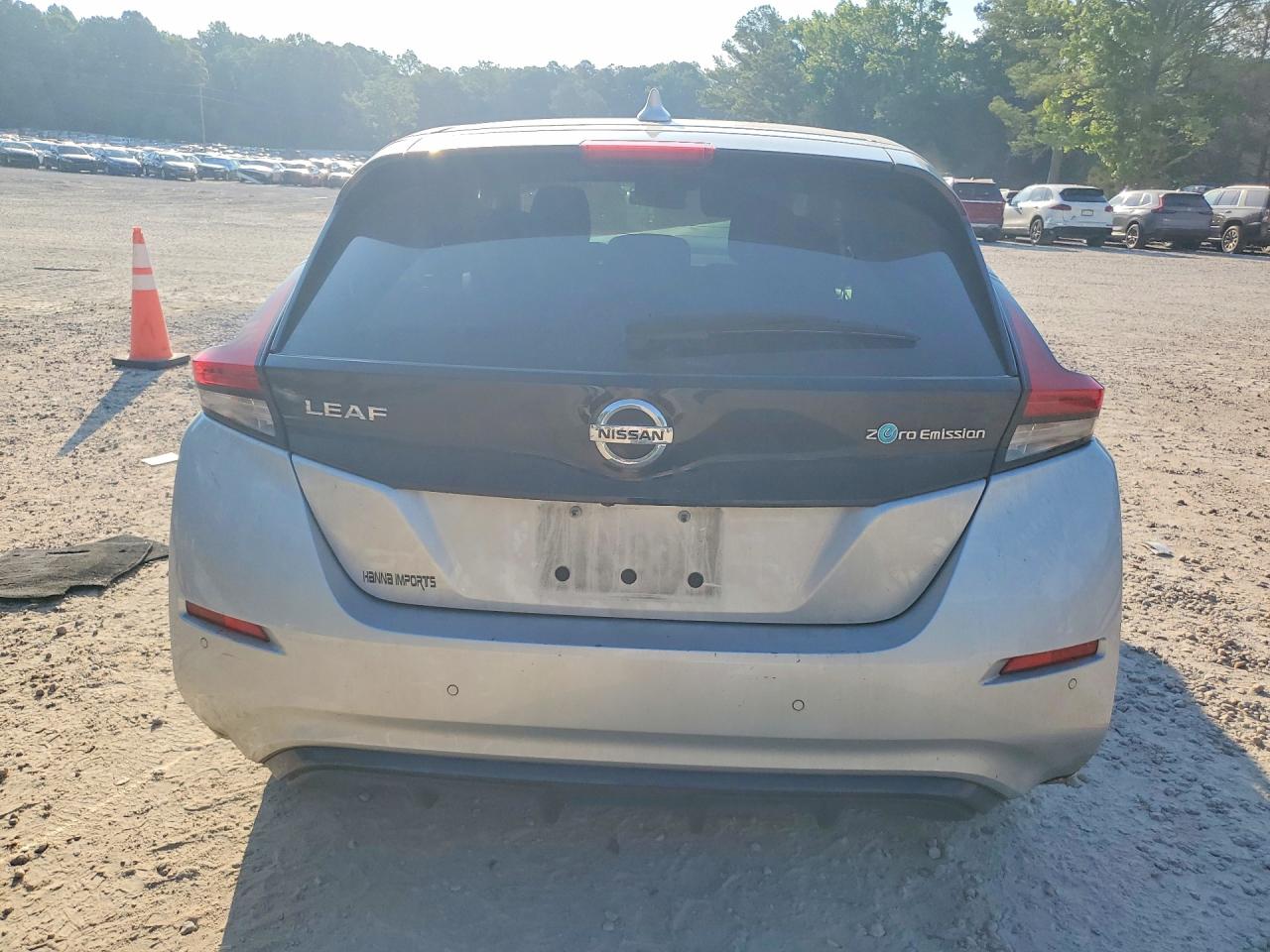 1N4AZ1BV3NC560955 · 2022 NISSAN LEAF · 6/13