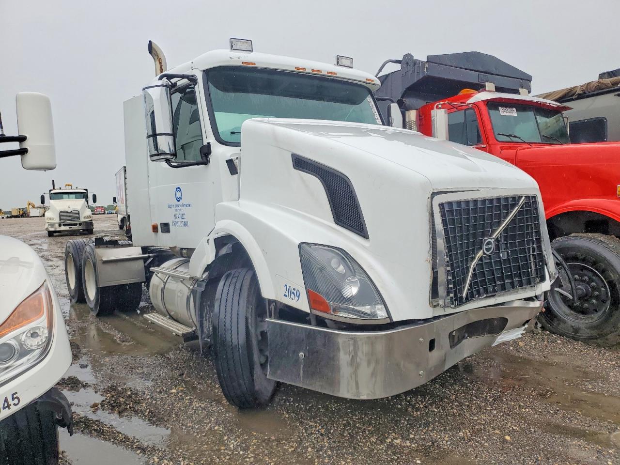 4V4NC9GHX7N423781 · 2007 VOLVO VNL