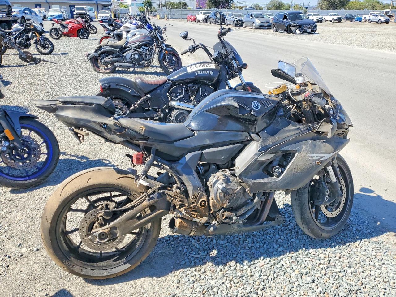JYARM38Y8RA002296 · 2024 YAMAHA YZFR7