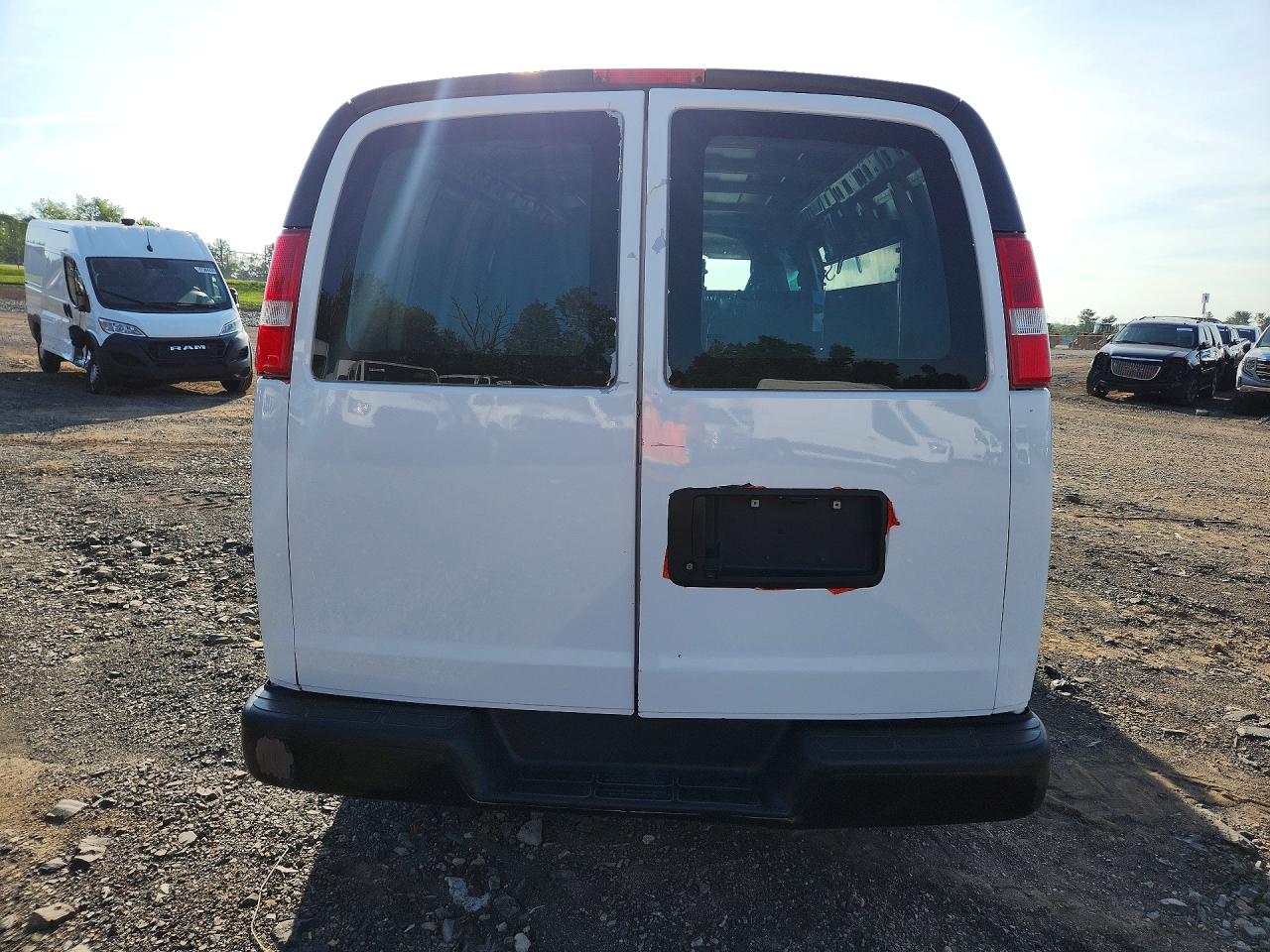 1GCZGHF70M1145707 · 2021 CHEVROLET EXPRESS G3500 · 5/10