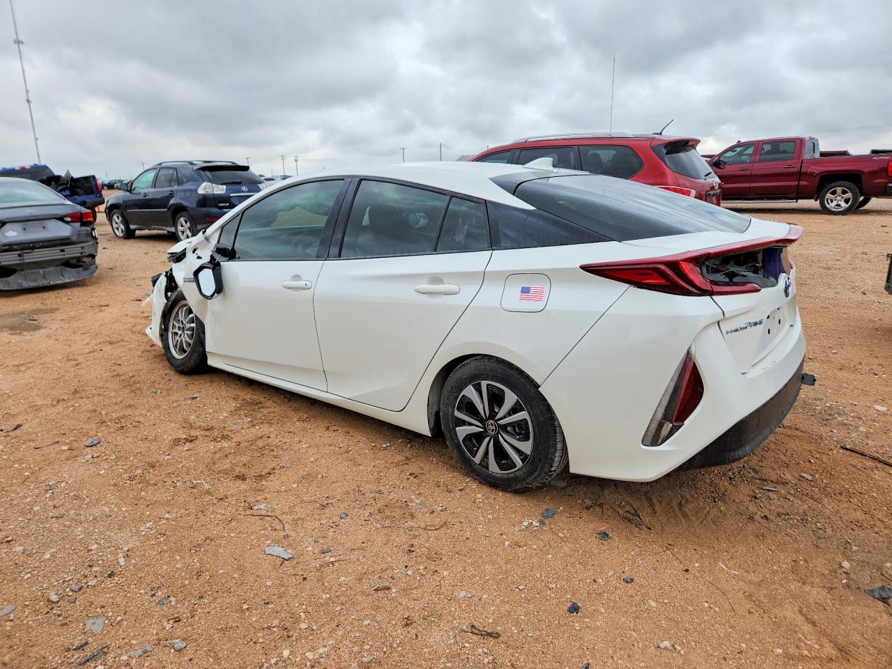 JTDKARFP4K3113773 · 2019 TOYOTA PRIUS PRIME · 2/12