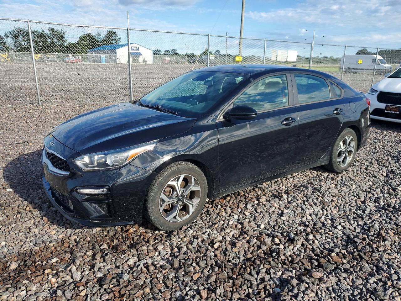3KPF24AD6KE135832 · 2019 KIA FORTE