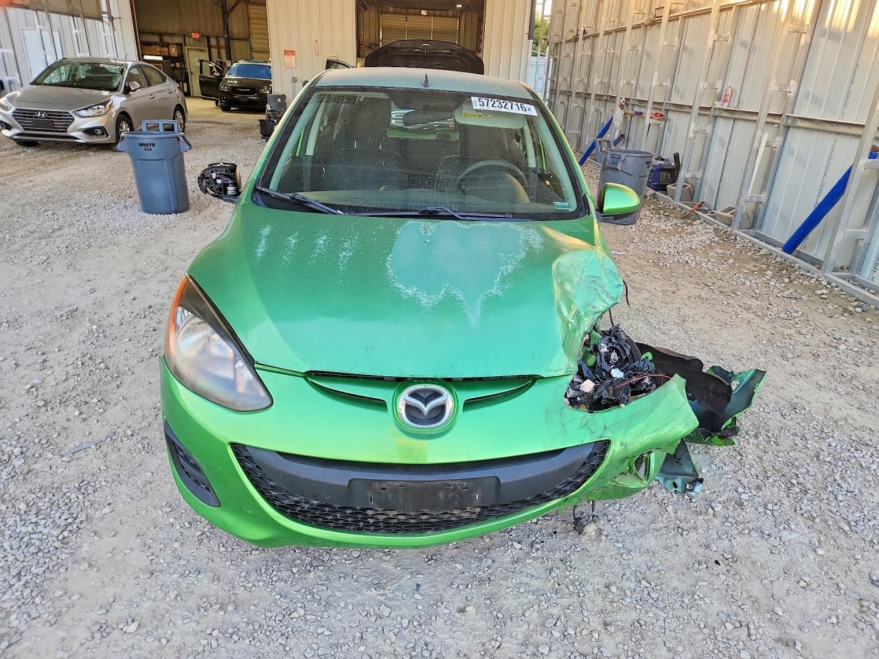 JM1DE1HY9B0103102 · 2011 MAZDA MAZDA2 · 5/12