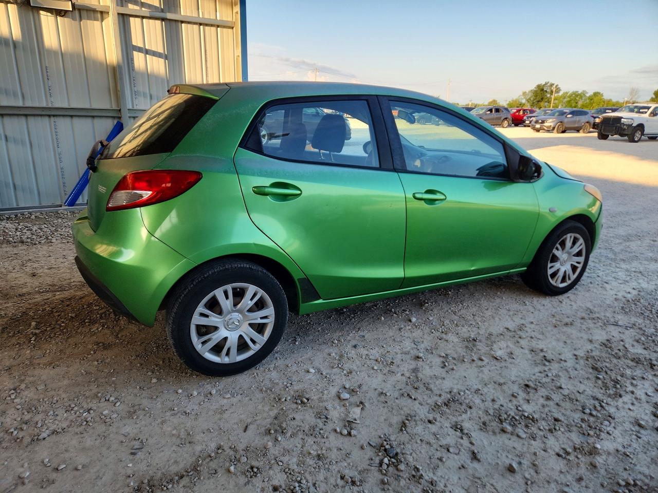 JM1DE1HY9B0103102 · 2011 MAZDA MAZDA2 · 3/12