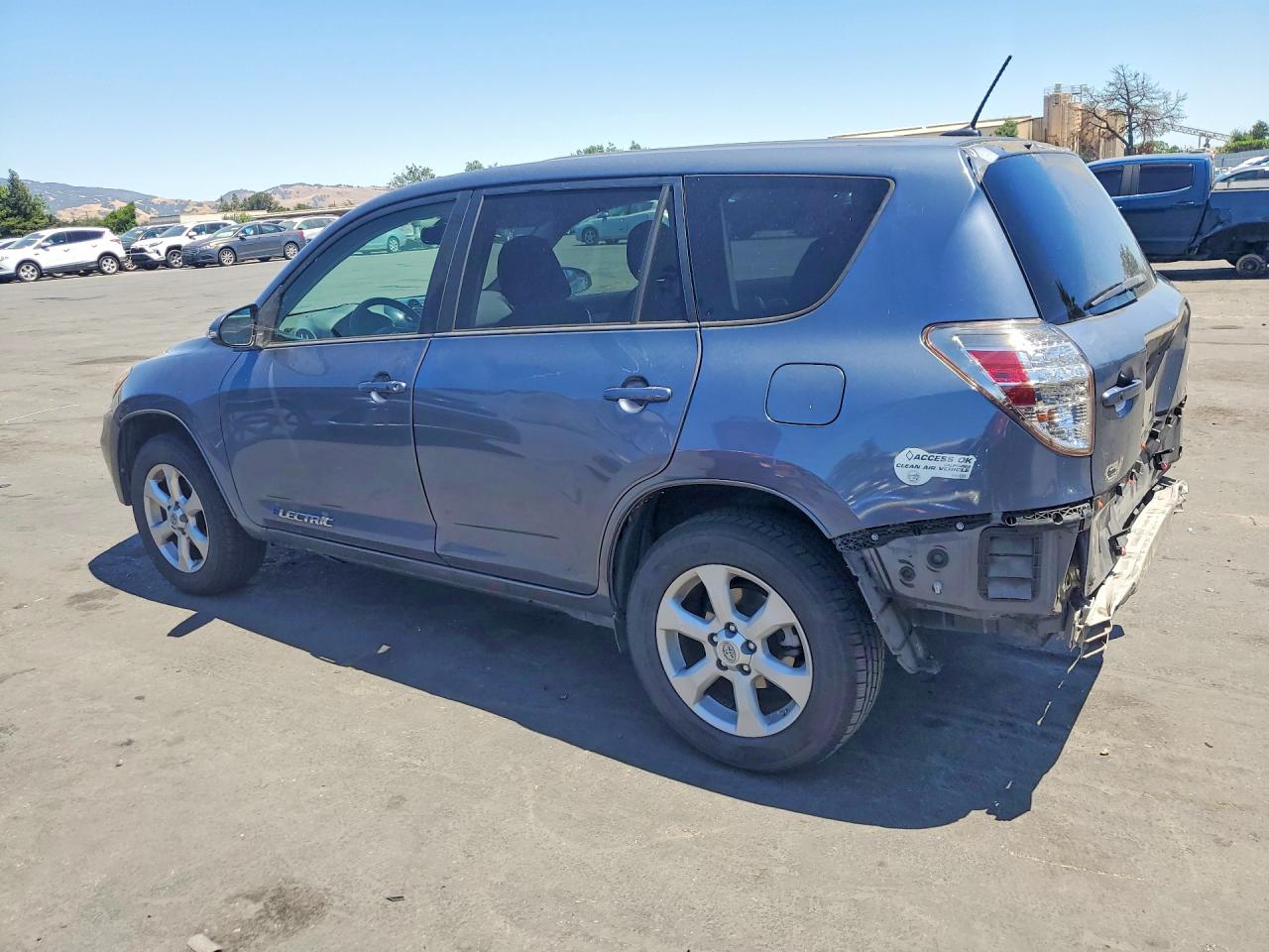 2T3YL4DV5CW001376 · 2012 TOYOTA RAV4 EV · 2/13