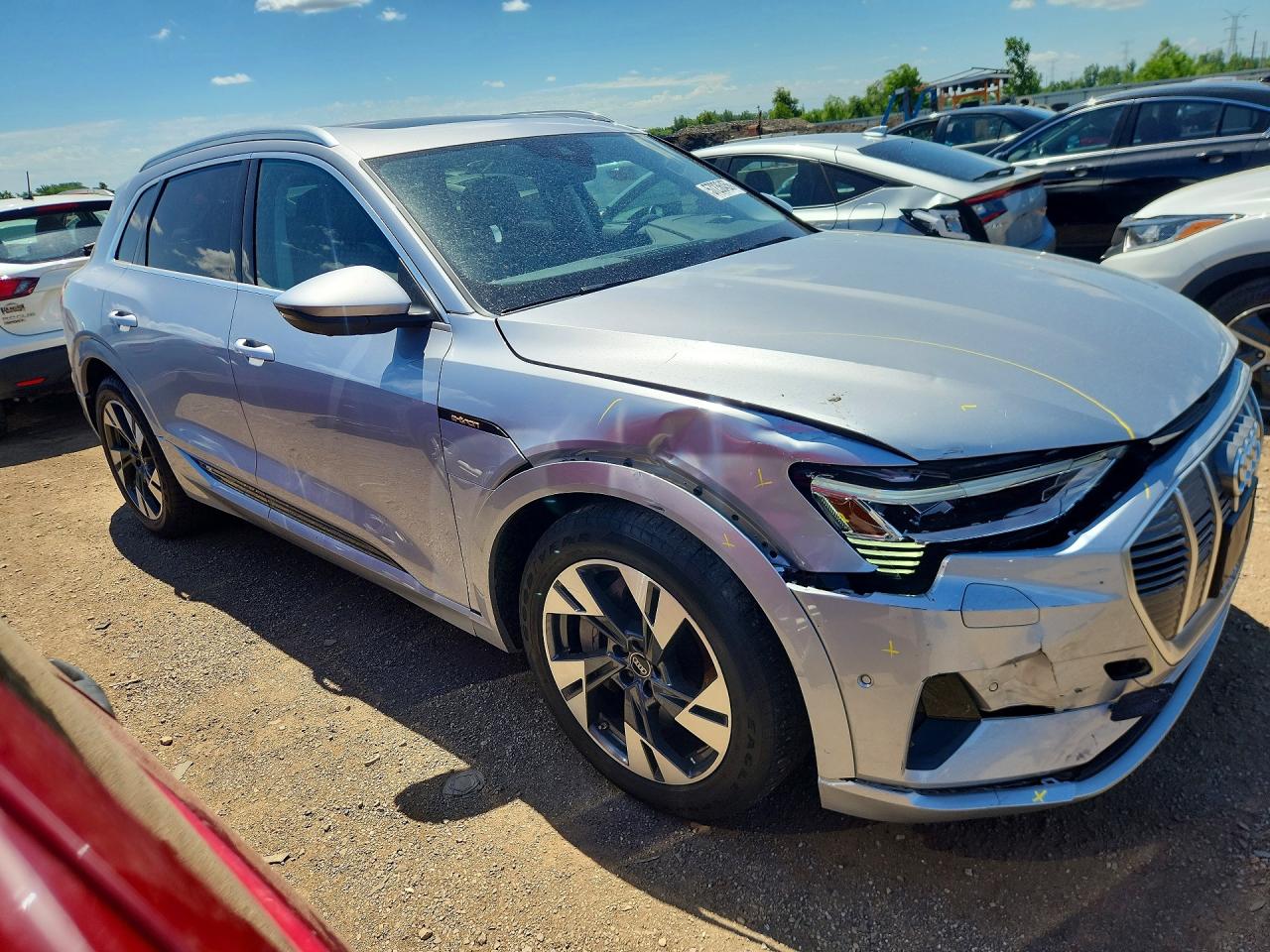 WA1LAAGE7NB014307 · 2022 AUDI E-TRON · 4/12