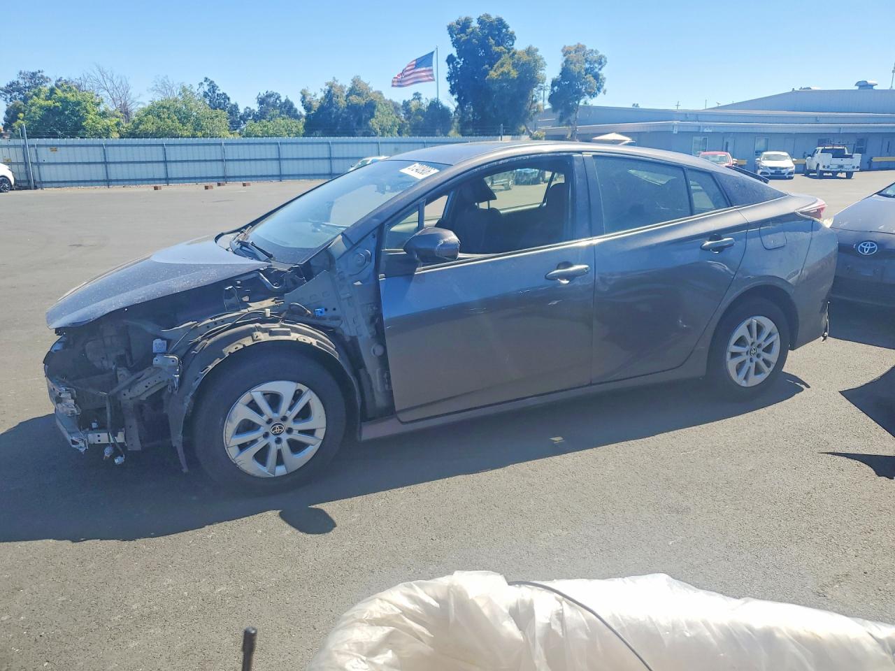 JTDKBRFU1G3021014 · 2016 TOYOTA PRIUS
