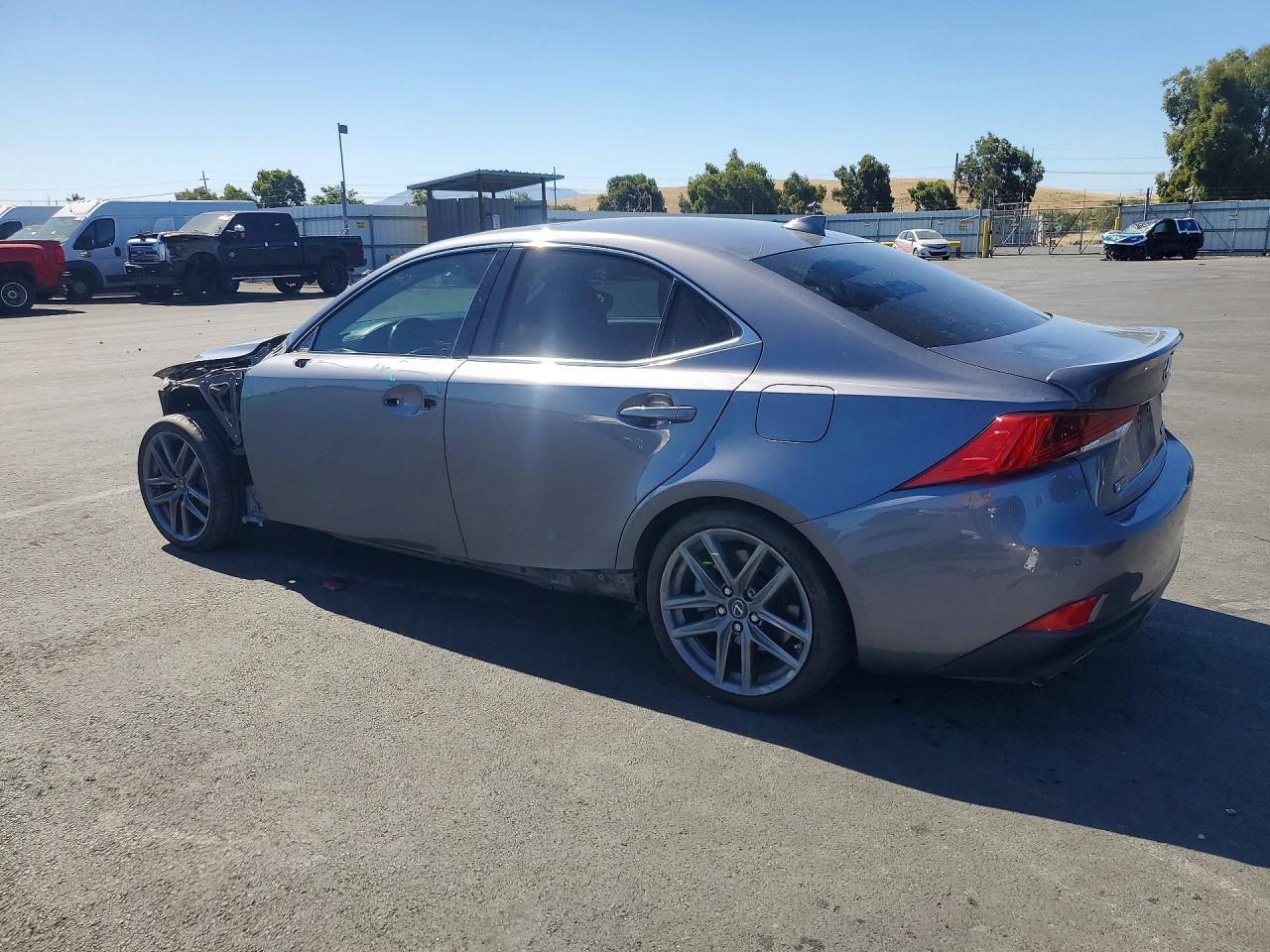 JTHBA1D20J5069359 · 2018 LEXUS IS · 2/13