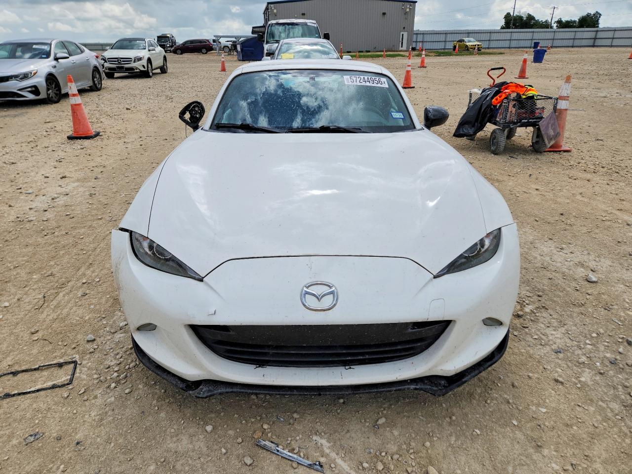 JM1NDAL70J0202704 · 2018 MAZDA MX-5 MIATA · 5/12