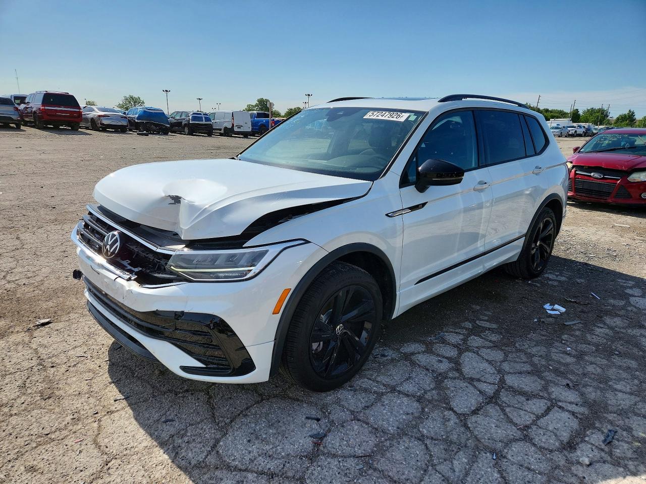 3VV8B7AX6RM230493 · 2024 VOLKSWAGEN TIGUAN