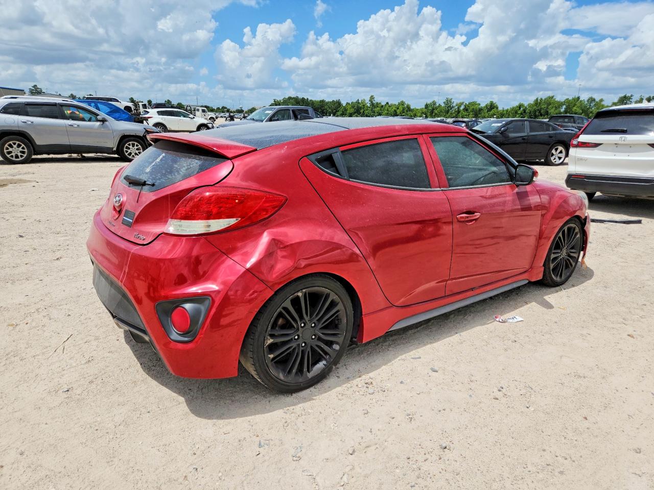 KMHTC6AE7GU260959 · 2016 HYUNDAI VELOSTER · 3/12